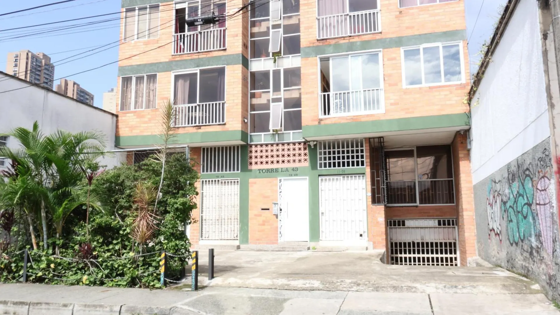 Homestay Living Poblado Manila 3020 Habitacion Doble Medellin