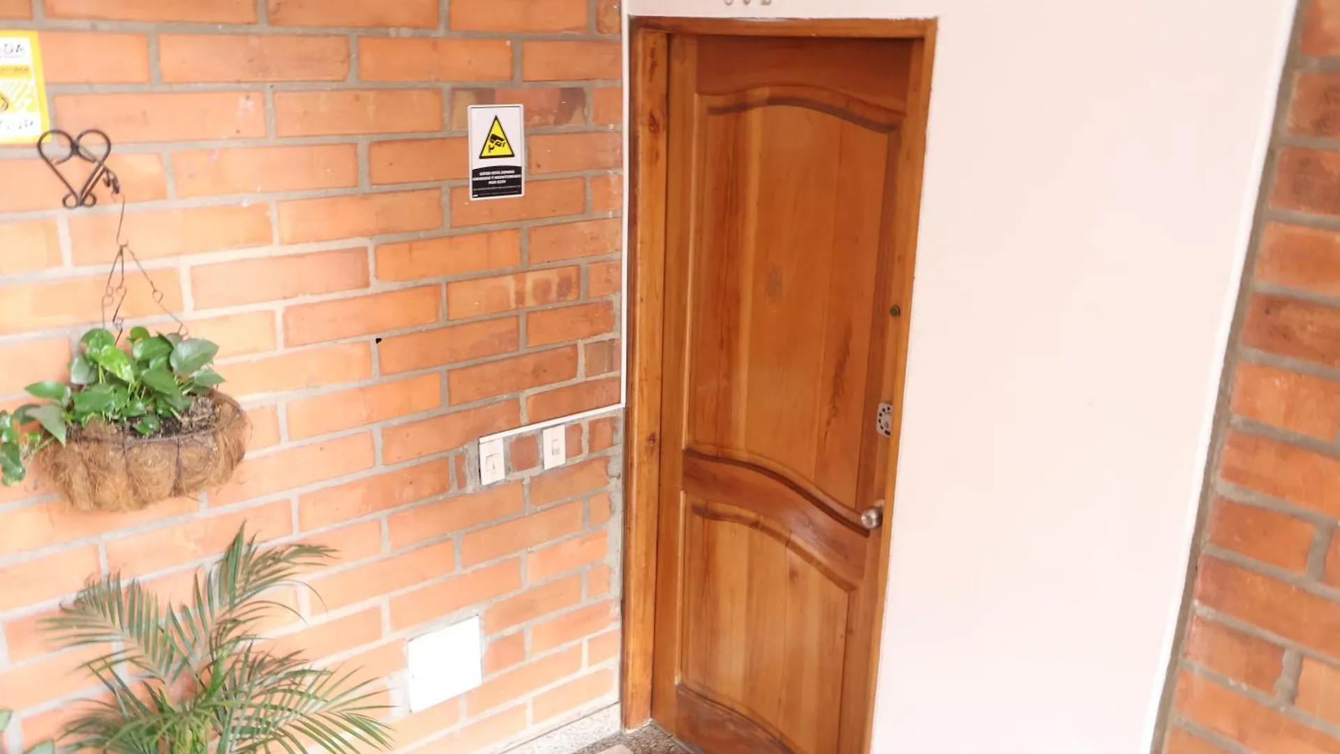 Living Poblado Manila 3020 Habitacion Doble Medellin Homestay